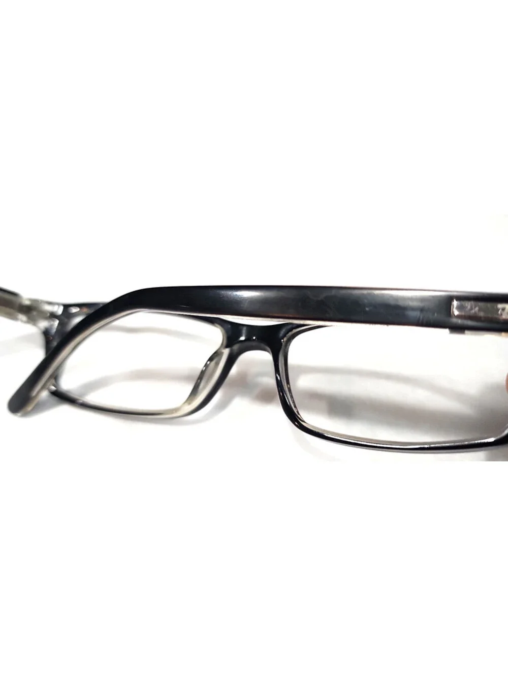 Ray-Ban arms are